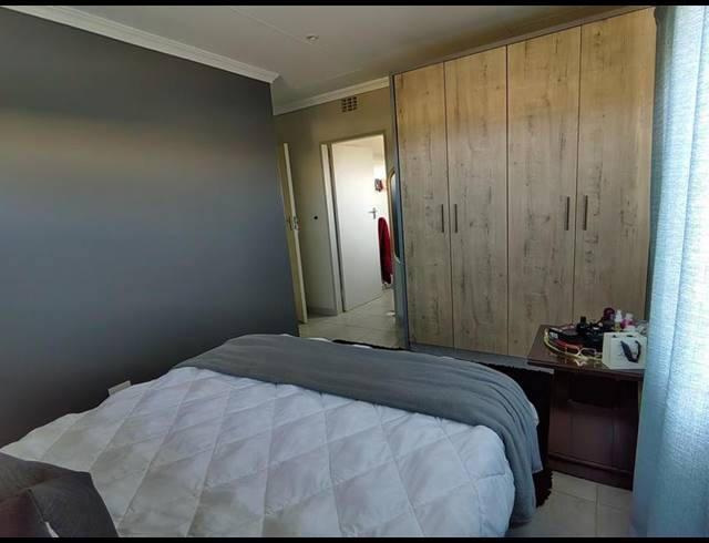 4 BEDROOM HOUSE FOR SALE IN LOTUS GARDENS